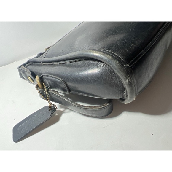 Coach vintage Black Leather Crossbody Bag - Picture 5 of 11
